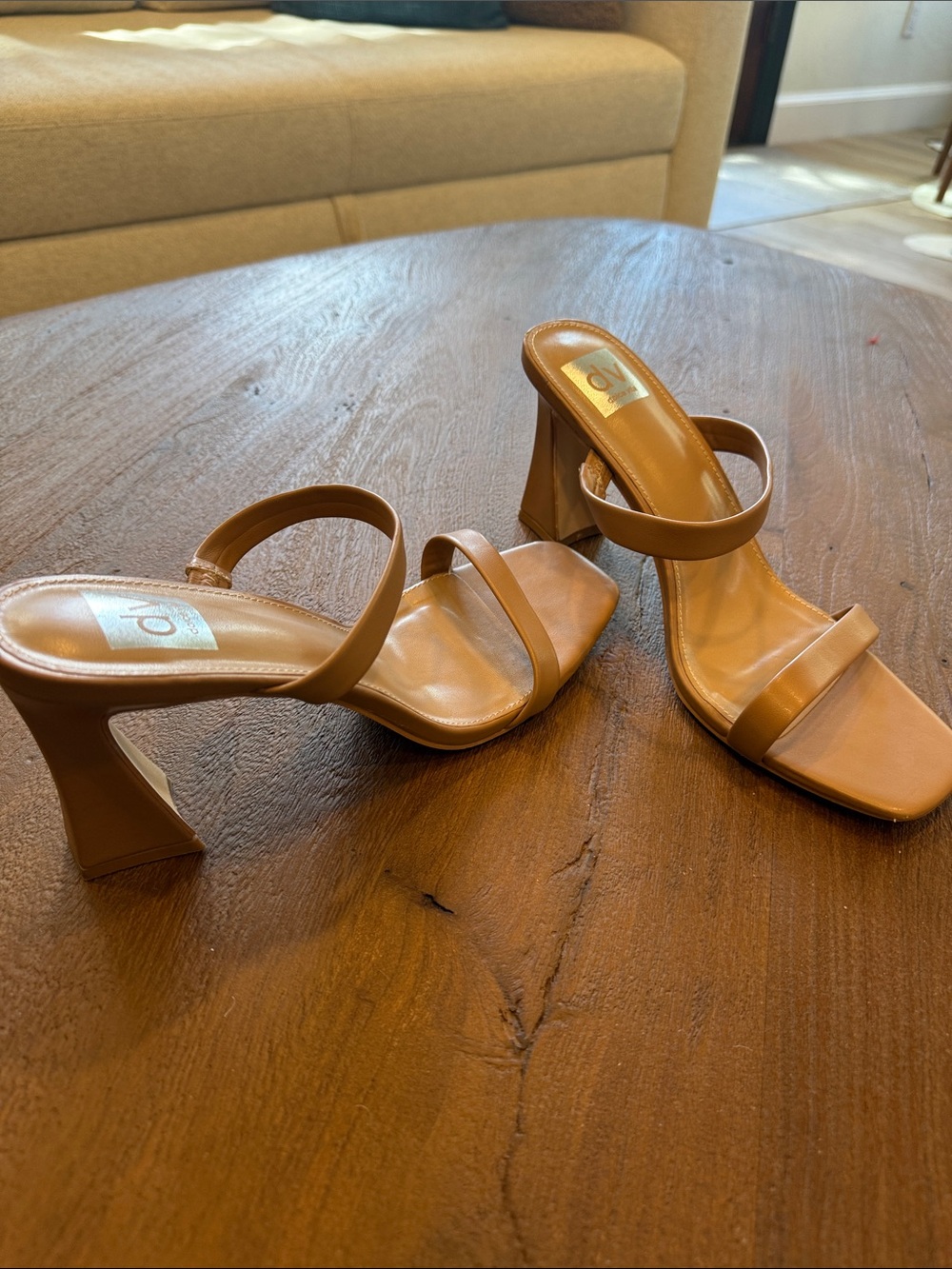 DV by Dolce Vita Cognac Square-Toe Strappy Heeled Sandals Size 9.5